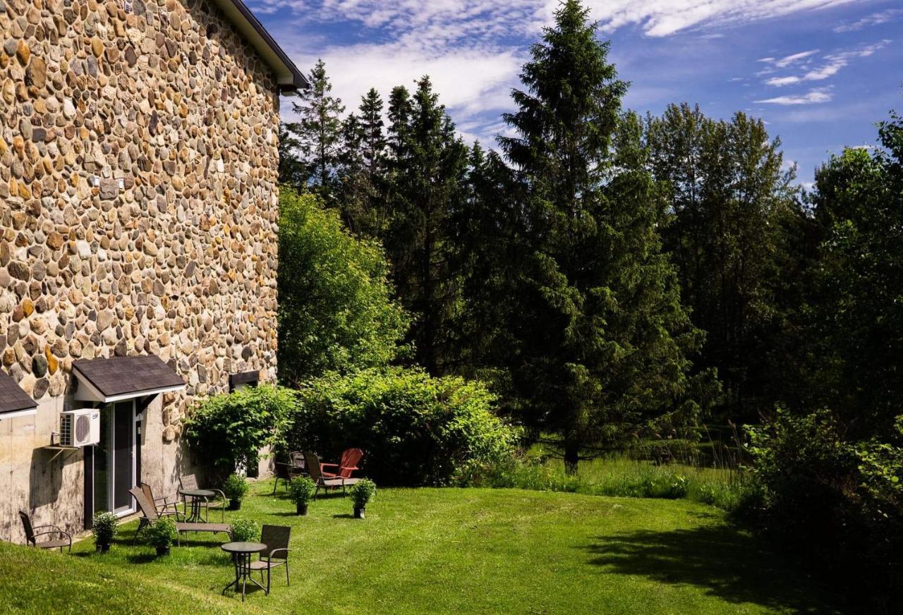 Superbe Condo A 5 Minutes Du Mont Orford Zewnętrze zdjęcie